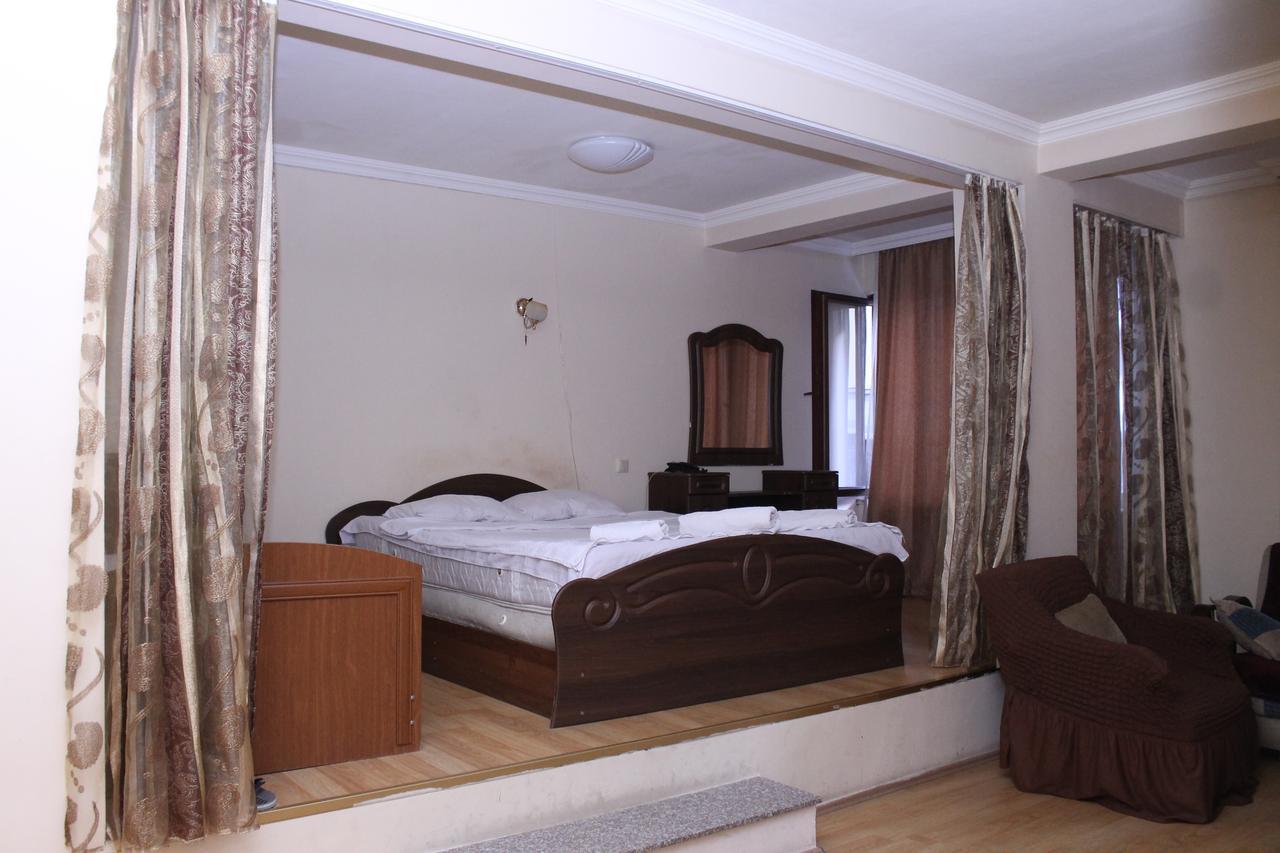 Hotel Hayat Batumi Exterior photo