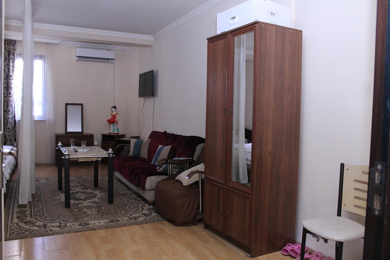Hotel Hayat Batumi Exterior photo